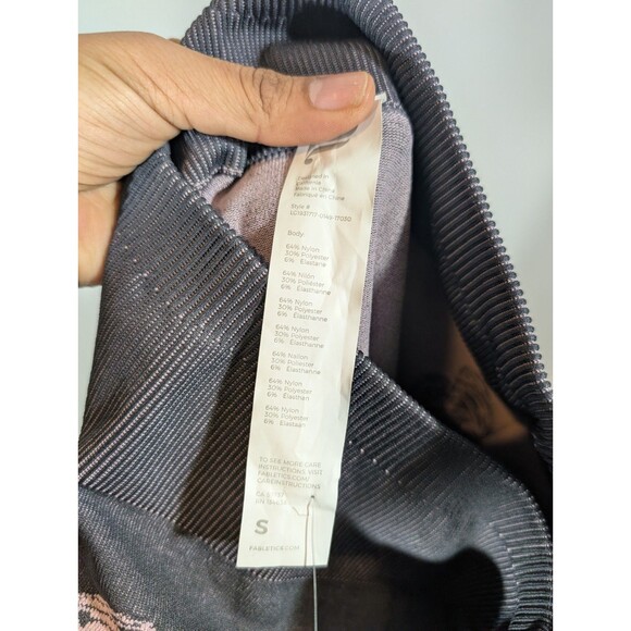 Fabletics Womens‎ Ribbed Floral Seamless Jaqcuard 7/8 Leggings Sz S Gym Running - Picture 7 of 8
